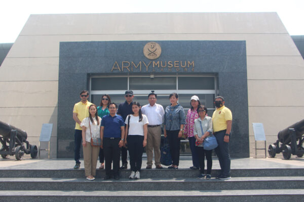 Ambassador Thai Mr Chakkrid Krachaiwong visited Army Museum Lahore