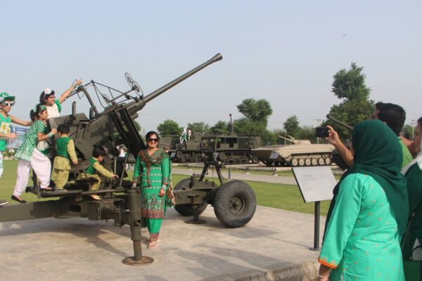 Happy-independence-day-2018-army-museum-lahore-24