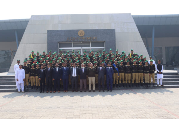 CADET-COLLEGE-FAISALABAD-VISITED-ARMY-MUSEUM (3)