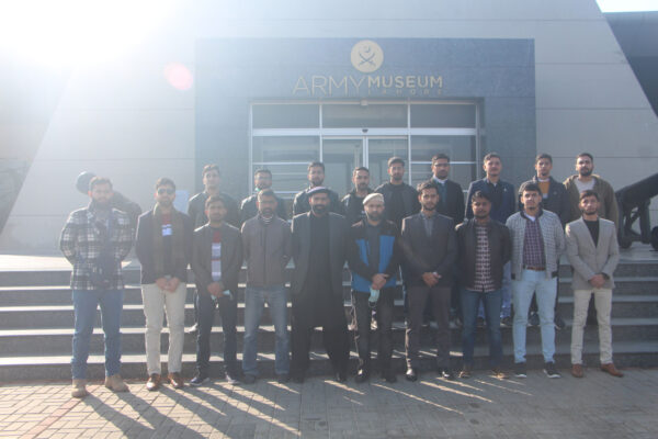 1. 9 Jan 2022 Pakistan Navy Under Training Officers Visited Army Museum Lahore (4)